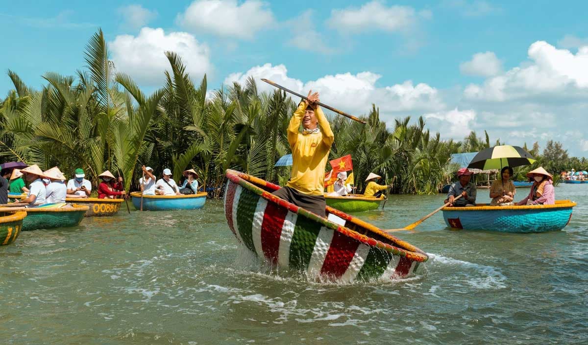 COCONUT FOREST (BAMBO BASKET BOAT) – HOIAN - BOAT RIDE – DROP FLOWER LANTERN Group tour <14 pax, Pickup from Danang