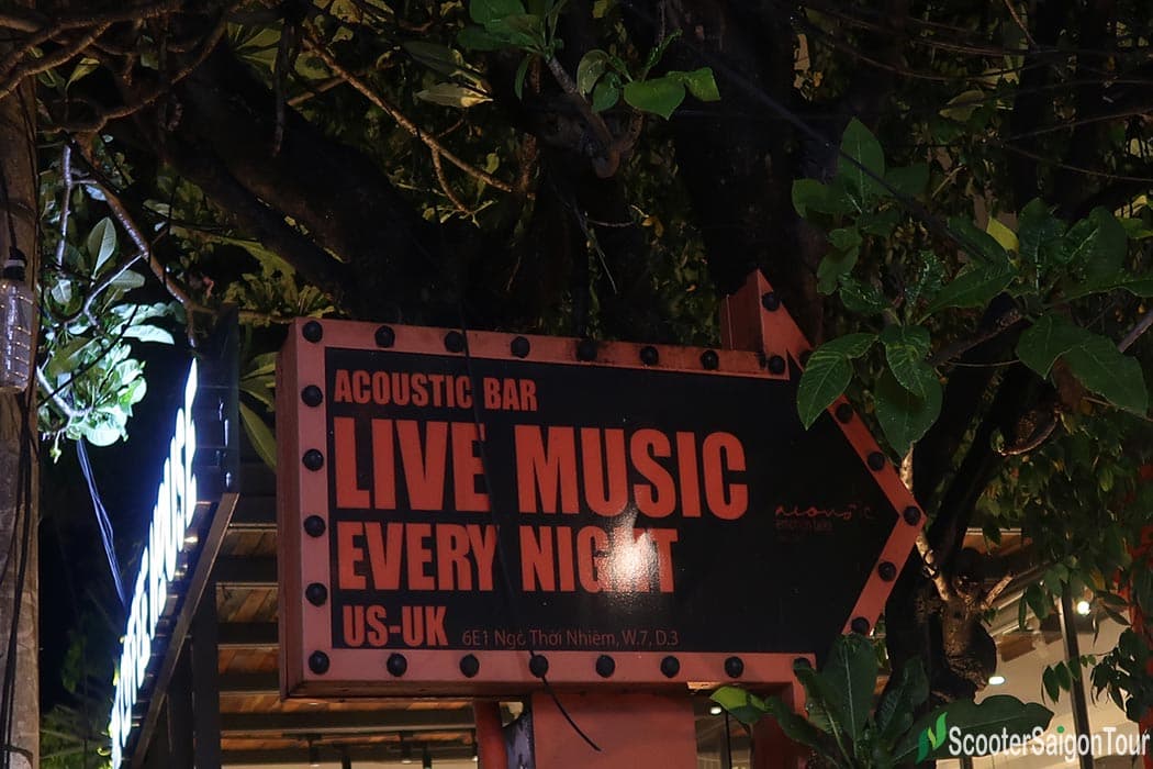 SAIGON AFTER DARK STREET FOOD TOUR