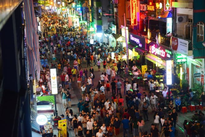 SAIGON AFTER DARK STREET FOOD TOUR