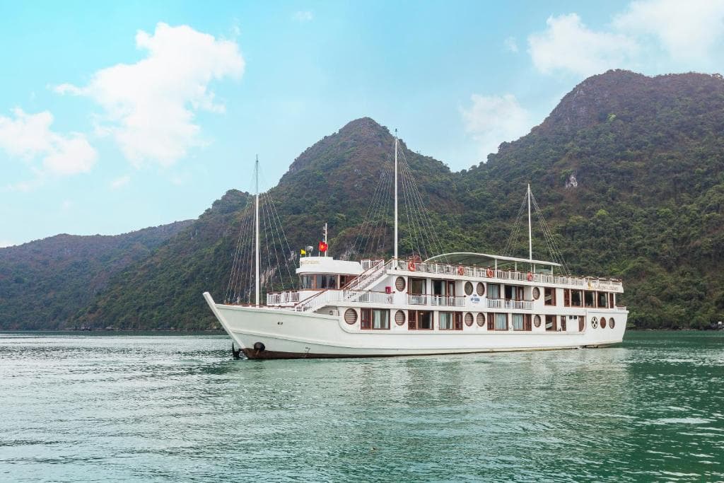 CALYPSO 5* CRUISE 2D1N Ha Long Bay - Lan Ha Bay
