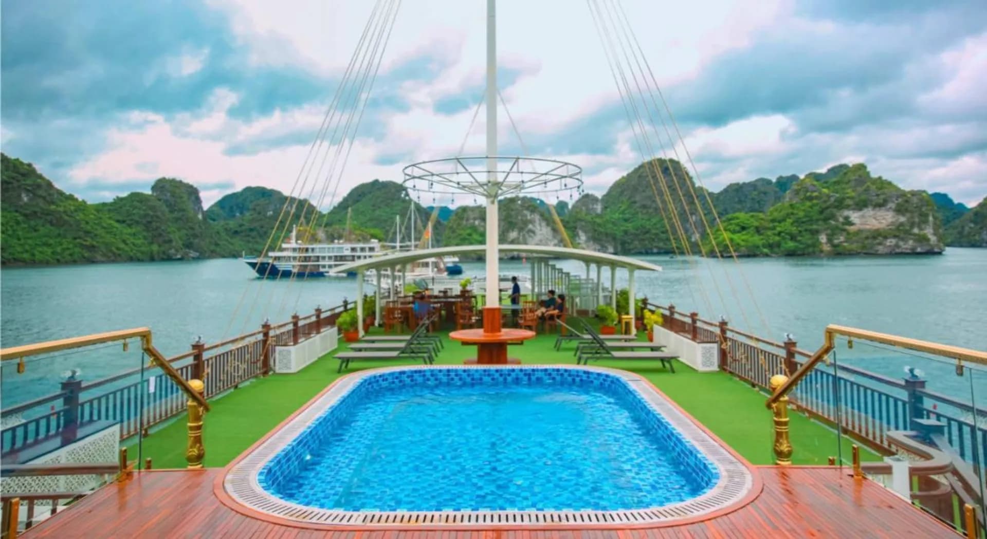 CALYPSO 5* CRUISE 2D1N Ha Long Bay - Lan Ha Bay