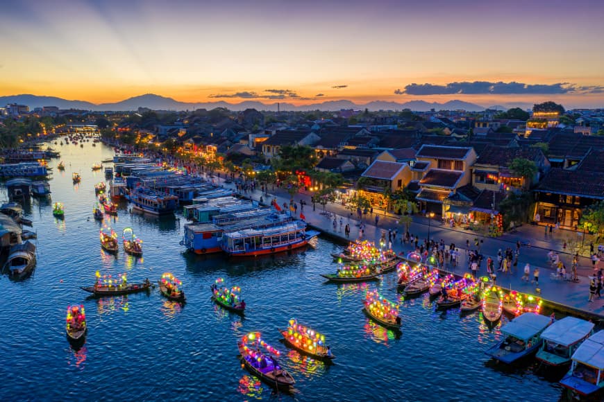 COCONUT FOREST (BAMBO BASKET BOAT) – HOIAN - BOAT RIDE – DROP FLOWER LANTERN Group tour <14 pax, Pickup from Danang