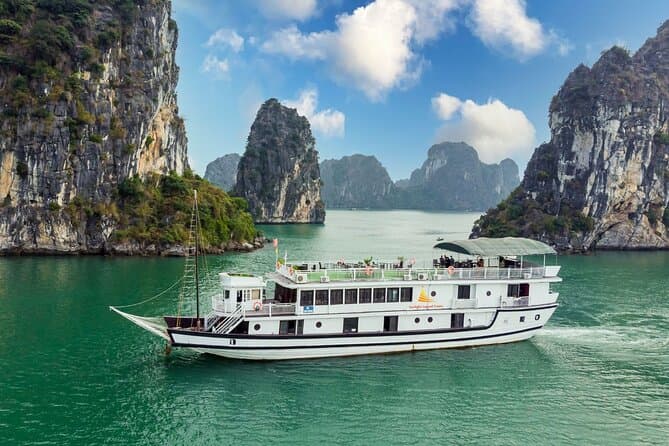 Amanda Legend Cruise 2D1N – Ha Long Bay