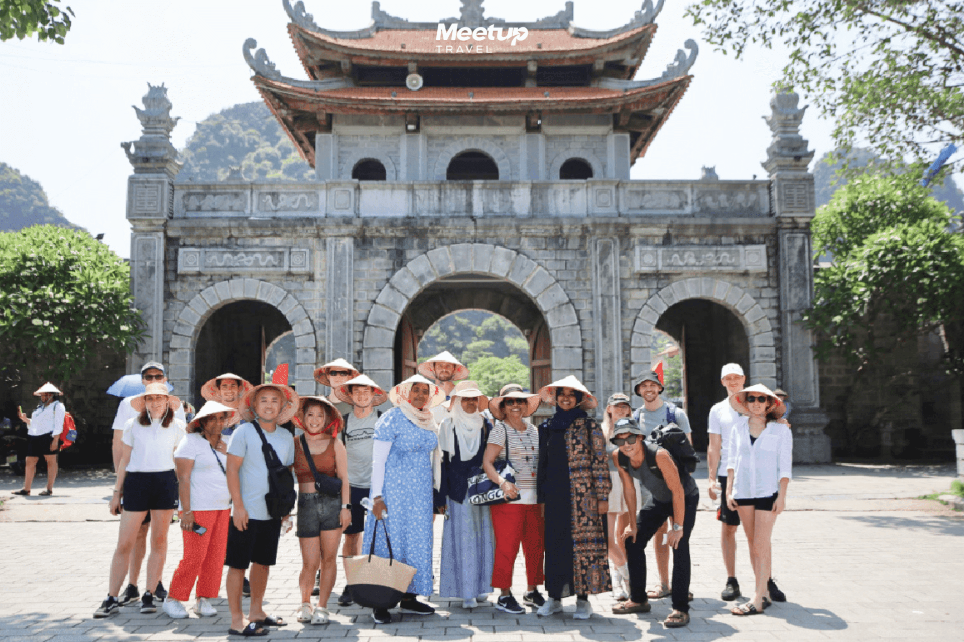 Luxury Ninh Binh Day Tour : Hoa Lu - Trang an - Mua Cave small group