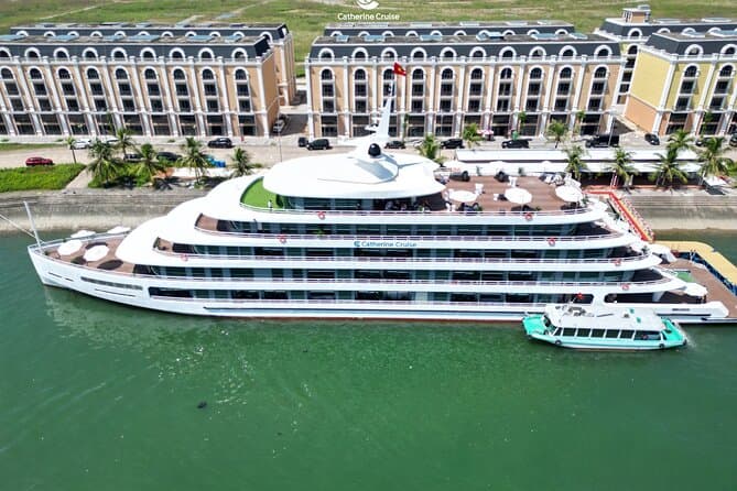 CATHERINE Cruise 2D1N Halong Bay - Lan Ha Bay