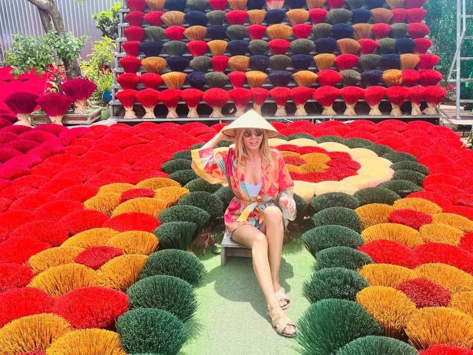 Golden Bridge Bana Hills Full-Day Tour: Small group < 14 pax, Pickup from Danang, Hoian