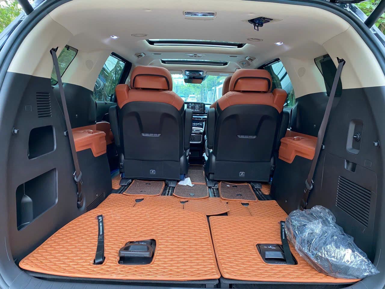 CAR SERVICES - AIRPORT PICK-UP/DROP OFF